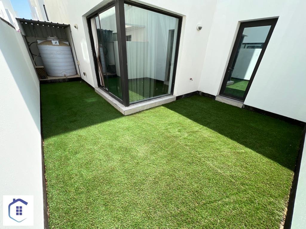 Luxury 3-Bedroom Villa for Rent in the Center of Saar