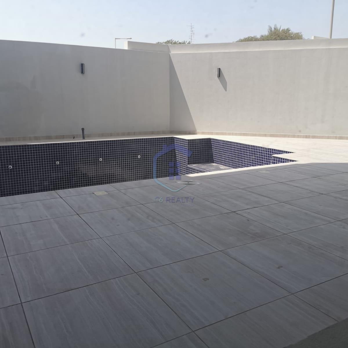 Luxury 4-Bedroom Villa in the Center Of Maqabah