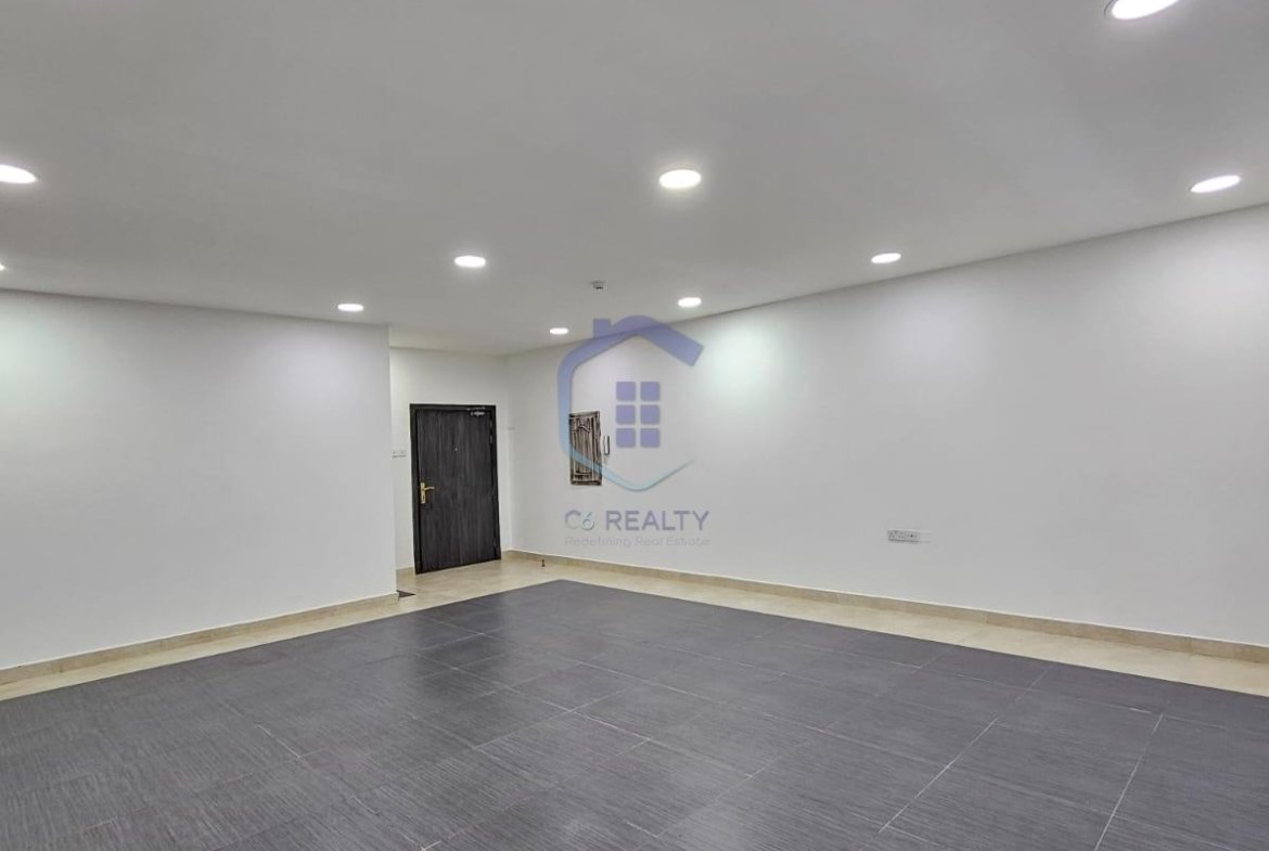 Exclusive 5-Bedroom Apartment for Rent in The Area of Saar.