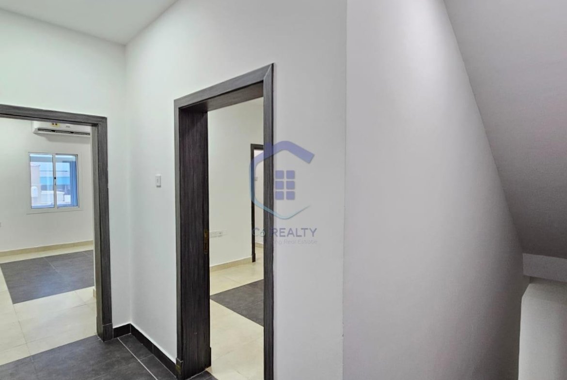 Exclusive 5-Bedroom Apartment for Rent in The Area of Saar.