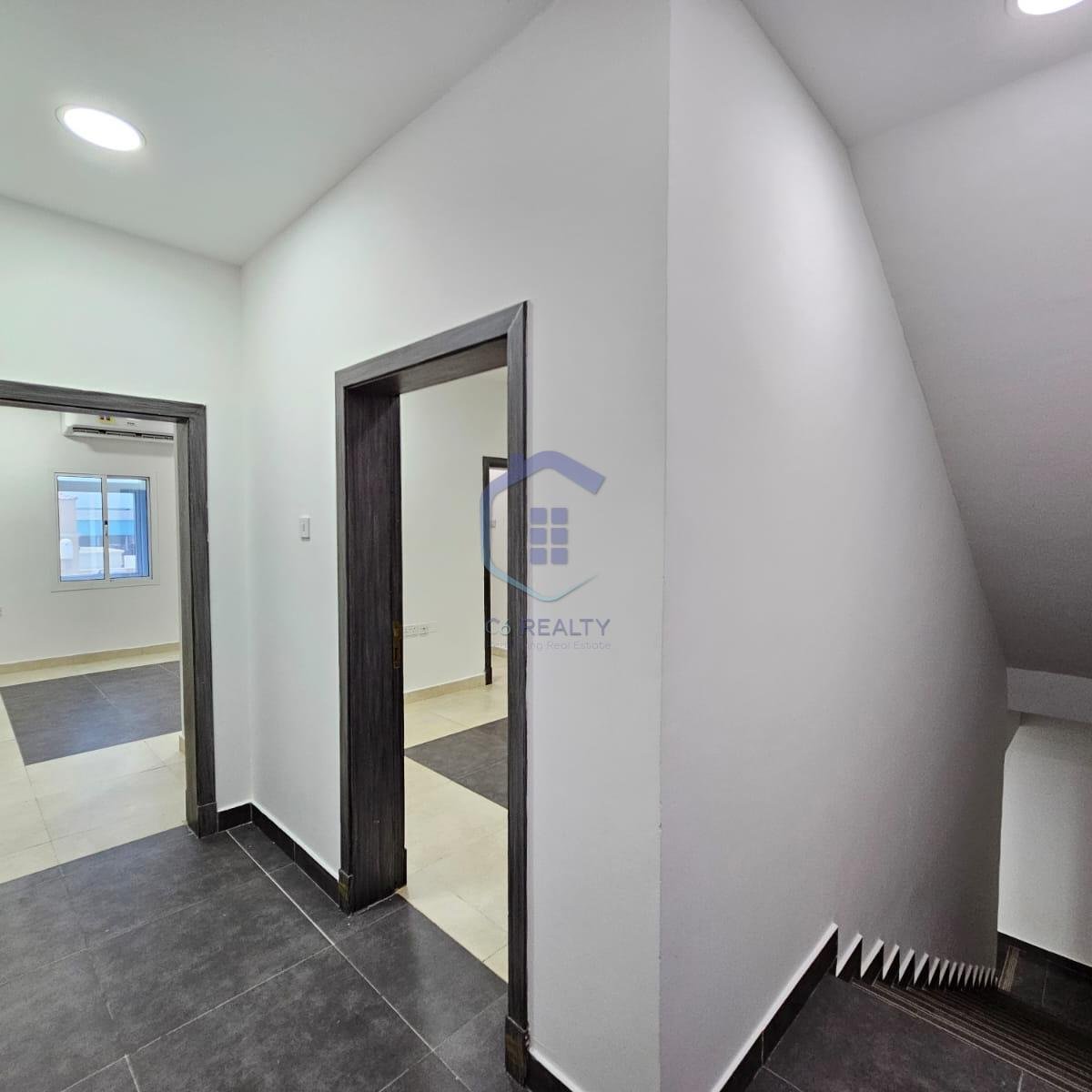 Exclusive 5-Bedroom Apartment for Rent in The Area of Saar.