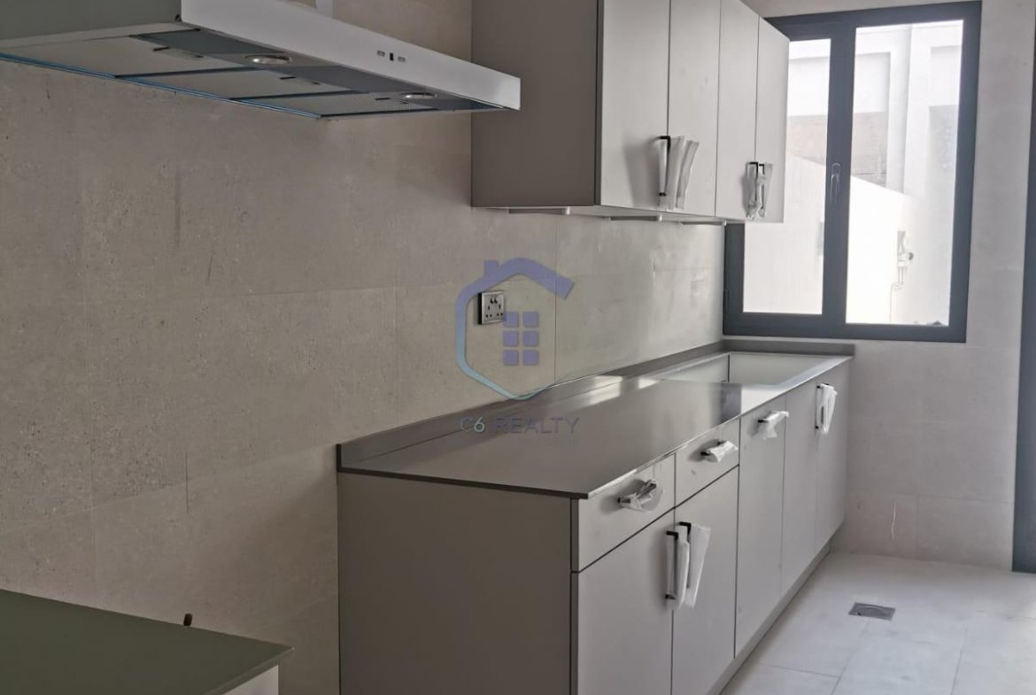 Luxury 4-Bedroom Villa in the Center Of Maqabah
