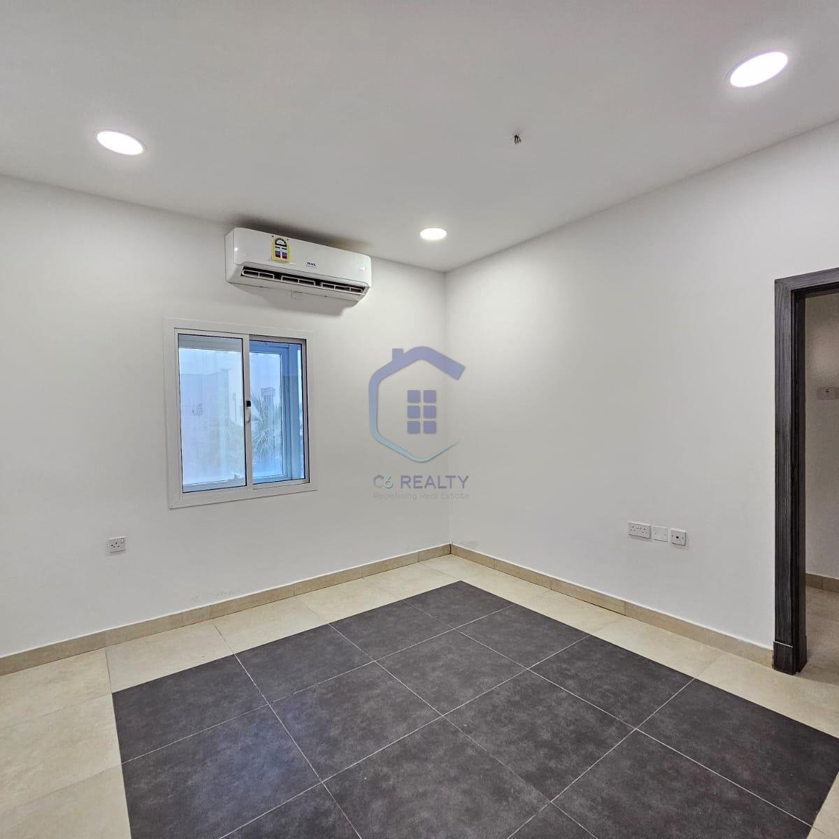 Exclusive 5-Bedroom Apartment for Rent in The Area of Saar.