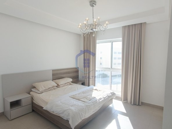 SeaView 2-Bedroom Apartment For Rent in The Heart Of Seef
