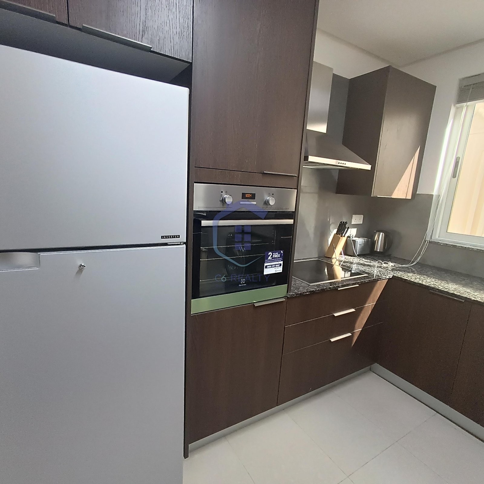 SeaView 2-Bedroom Apartment For Rent in The Heart Of Seef