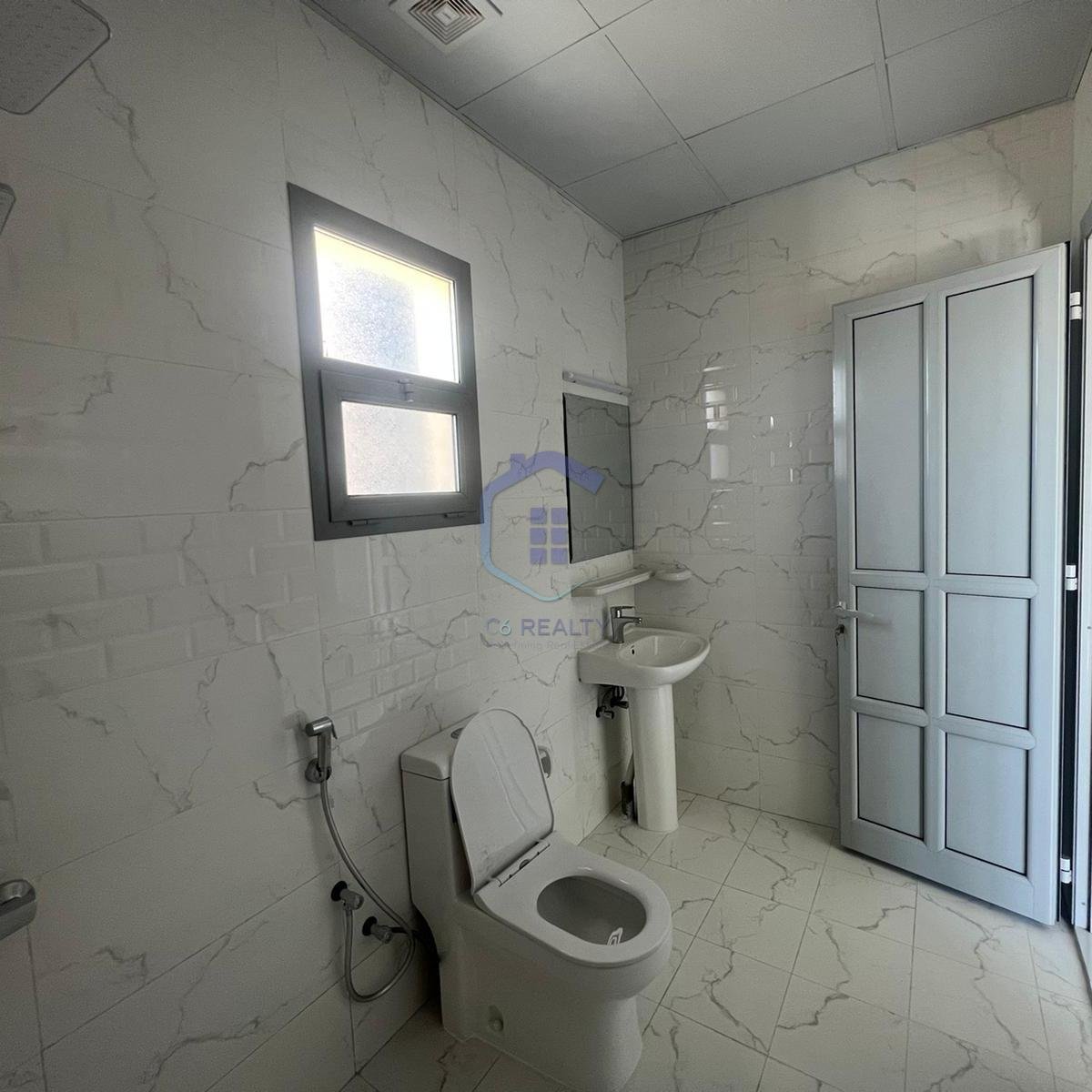 New Spacious 4-Bedroom Apartment in center of Hidd
