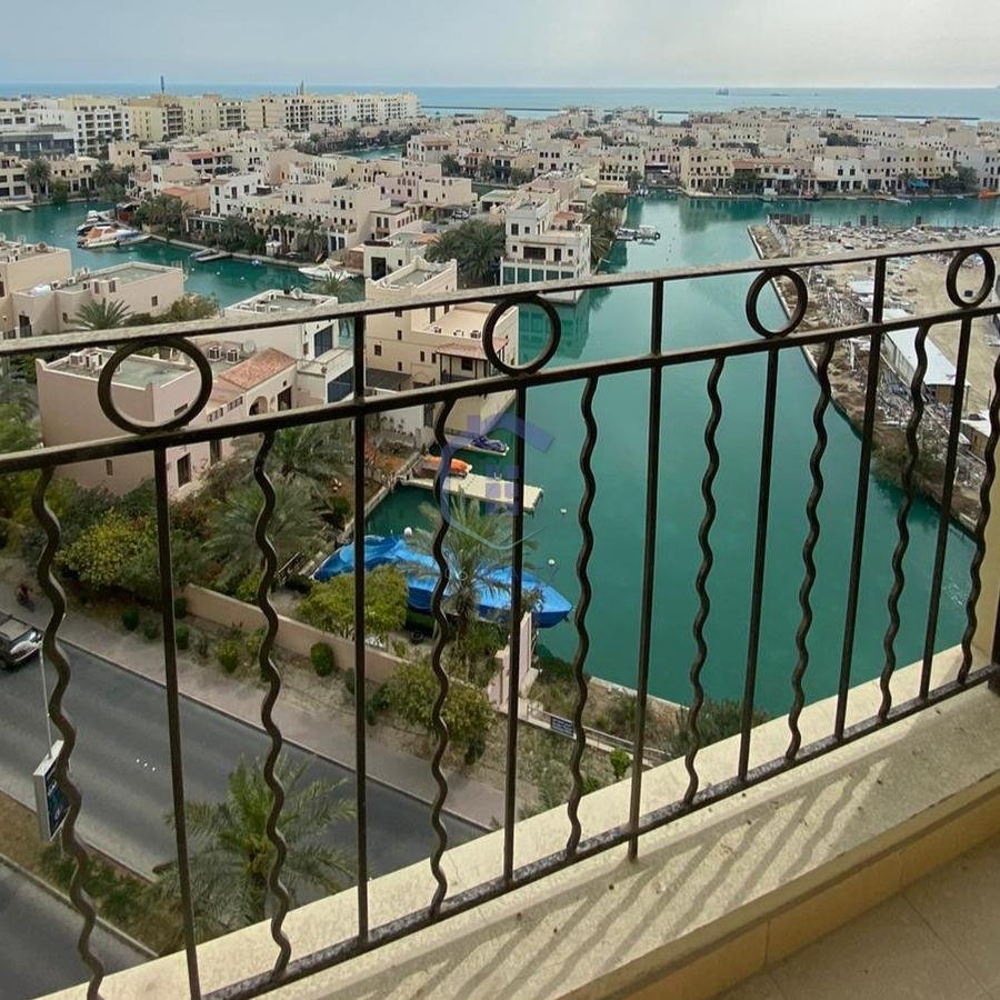 2 Bedroom Luxury Apartment in the heart of Amwaj