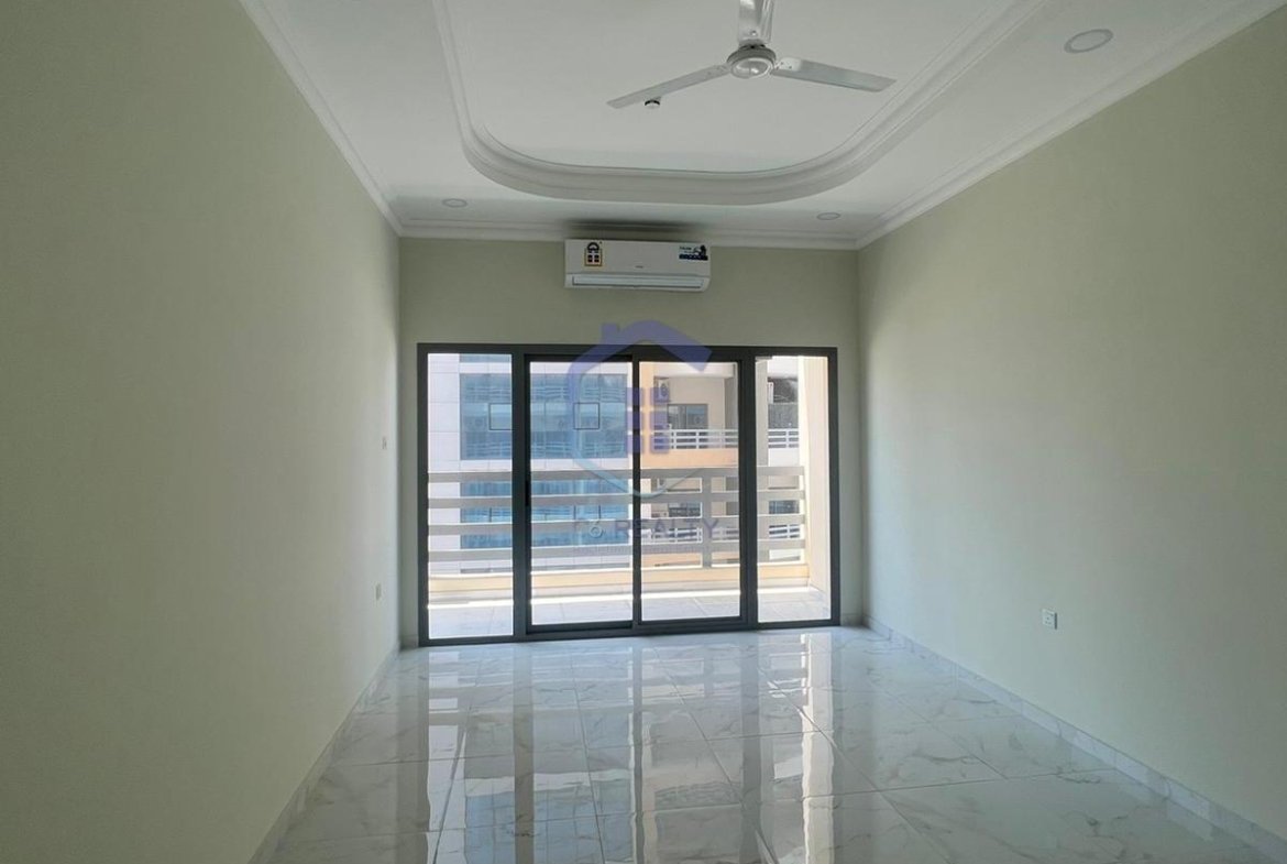 New Spacious 4-Bedroom Apartment in center of Hidd