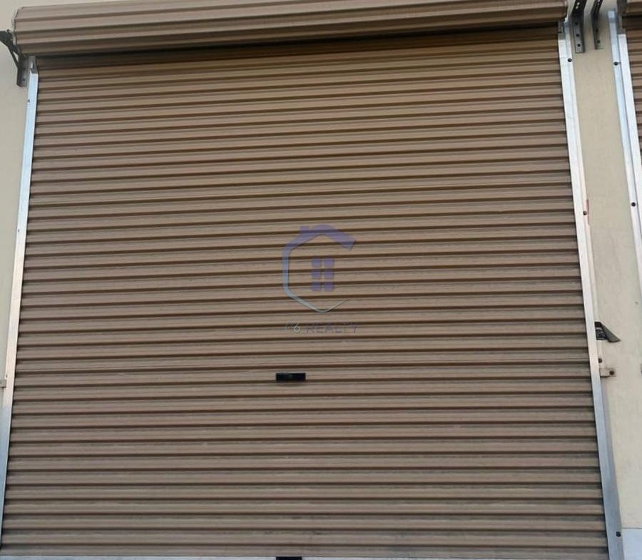 Ready to move in commercial shop in center of Manama