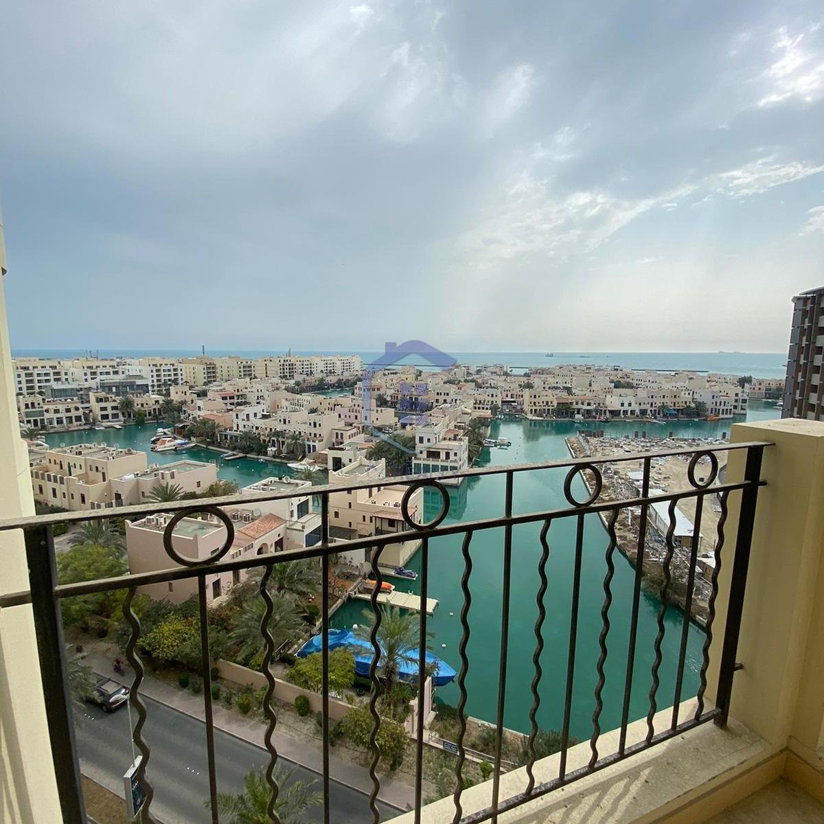 Exclusive SeaView 2-Bedroom Apartment for Rent In Amwaj