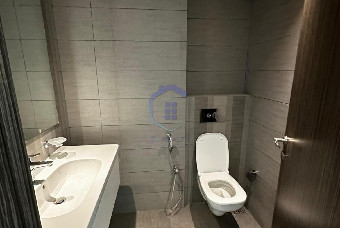 Affordable 4-Bedroom for Rent in The Center Amwaj