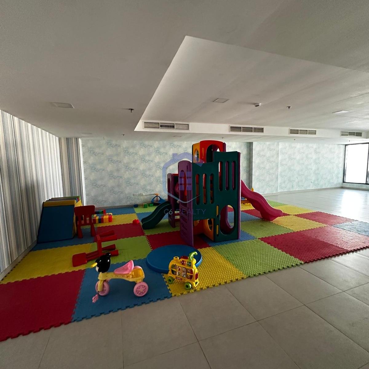 Affordable 4-Bedroom for Rent in The Center Amwaj