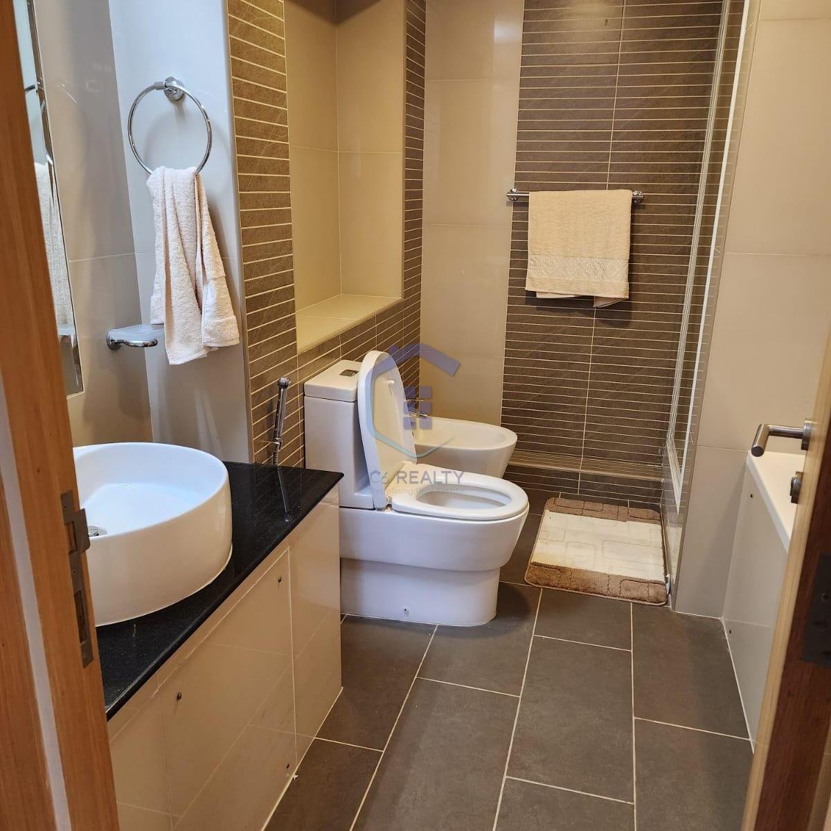 SeaView Luxury 2-Bedroom in The Heart Of Amwaj