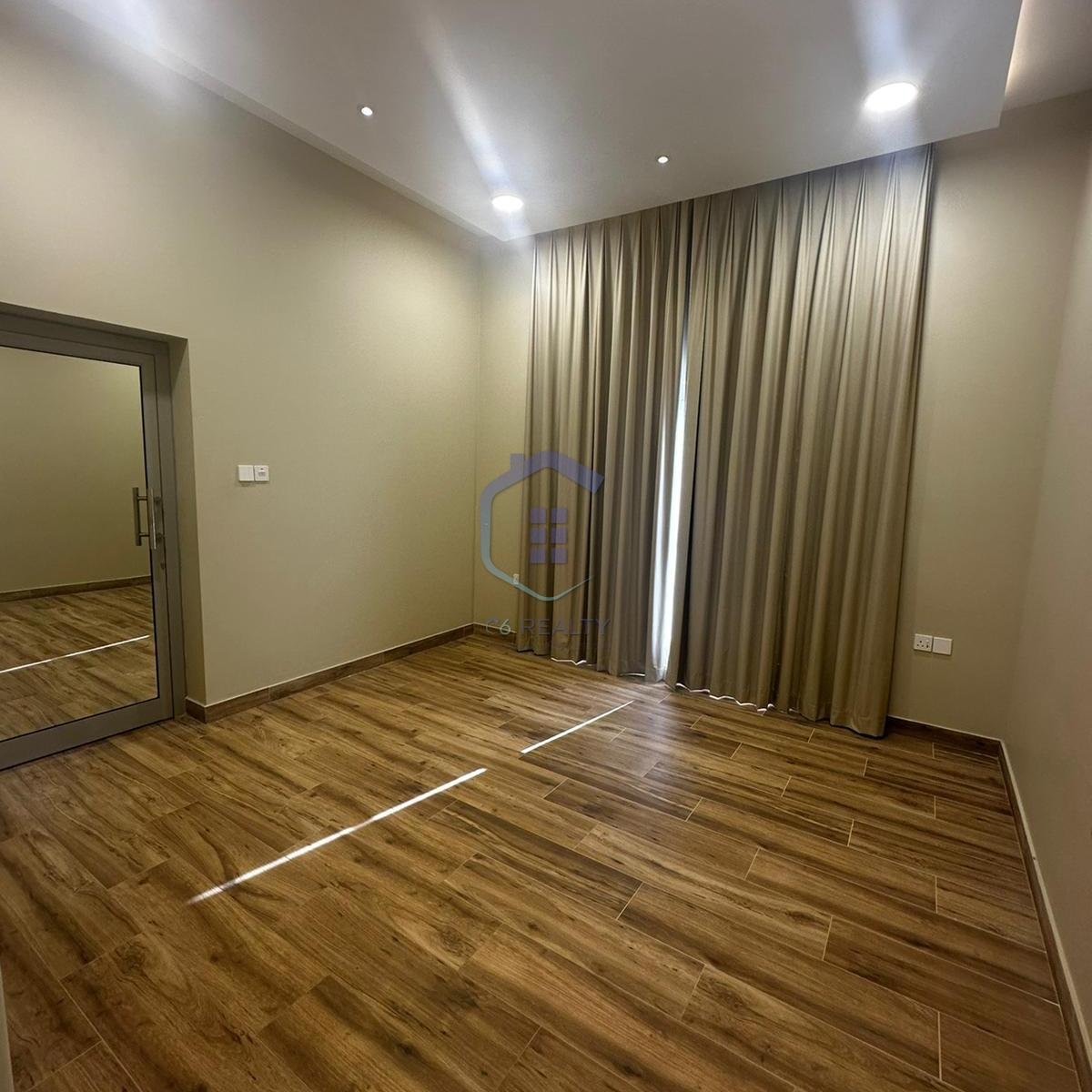 Exclusive 2-bedroom Apartment In The CityCenter Of Saar.