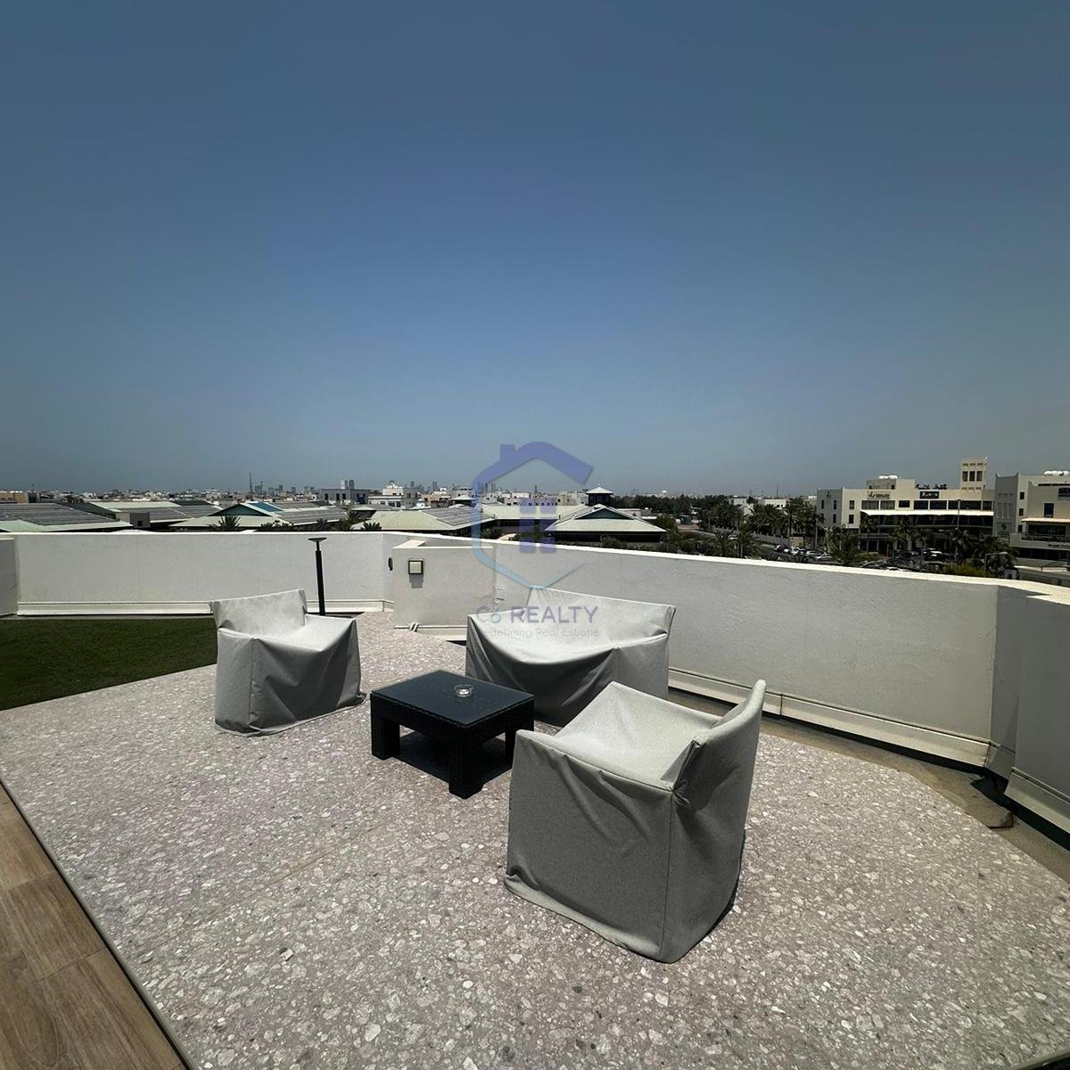 Modern 2-Bedroom Apartment In The Heart Of Saar.