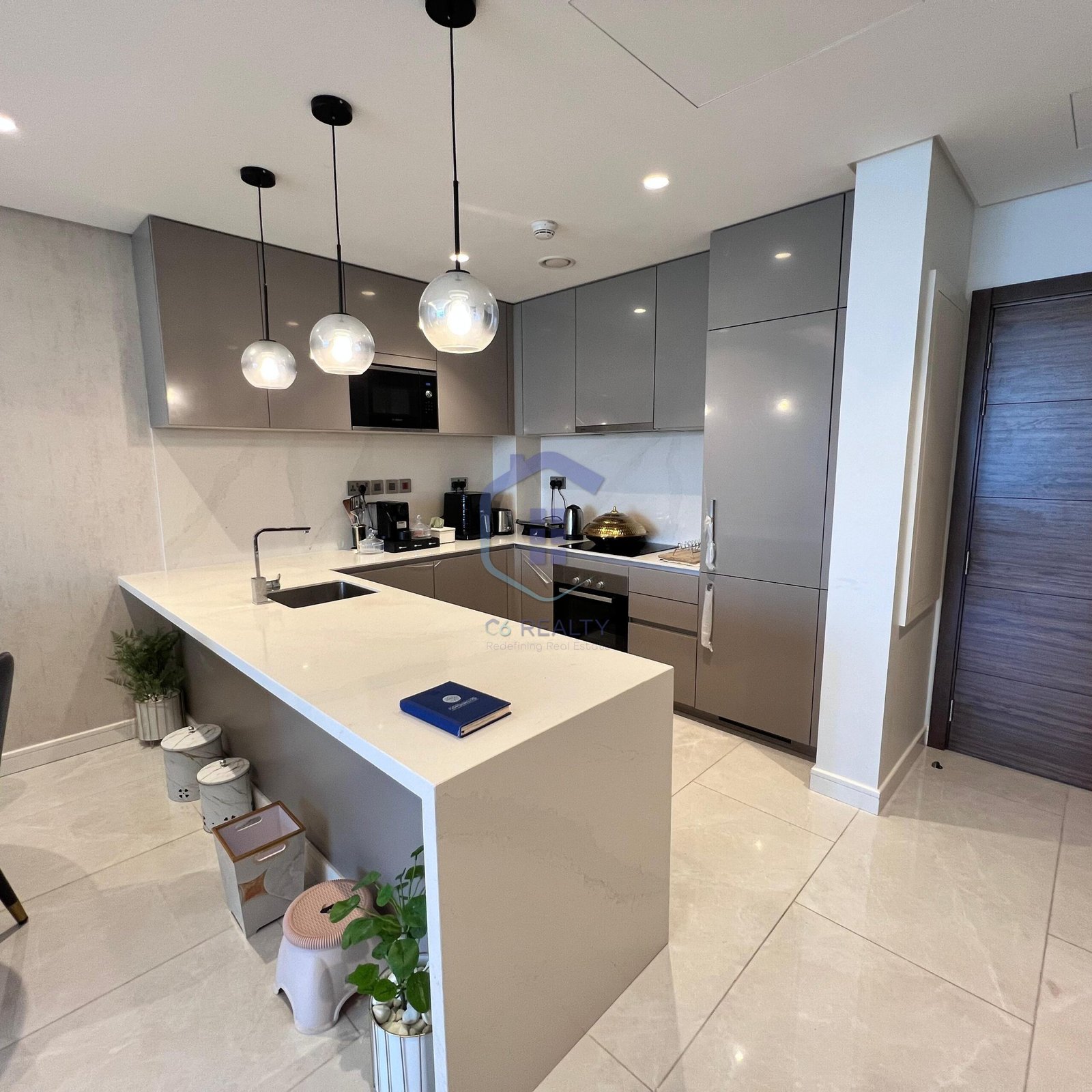Luxury SeaView 2-Bedrooms Apartment In The Heart Of Dilmunia.