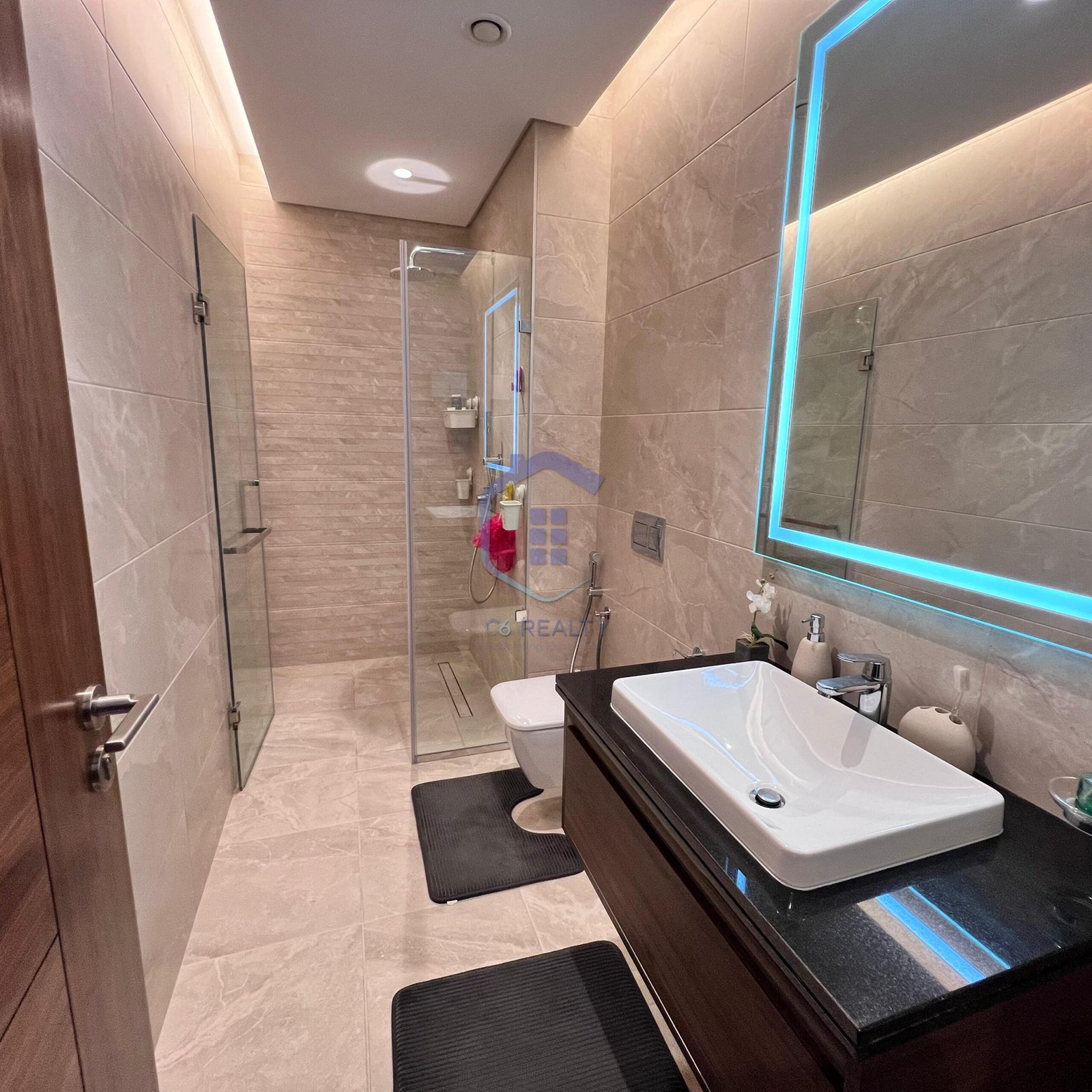 Luxury SeaView 2-Bedrooms Apartment In The Heart Of Dilmunia.