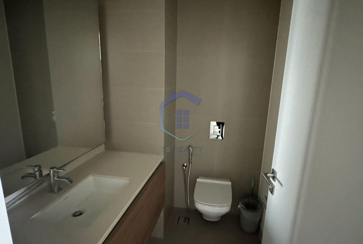 SeaView 4-Bedroom for Rent in The Heart of Marassi