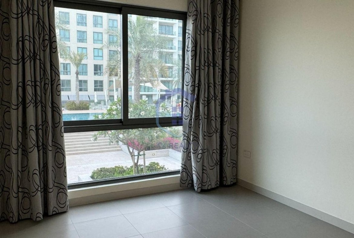 SeaView 4-Bedroom for Rent in The Heart of Marassi