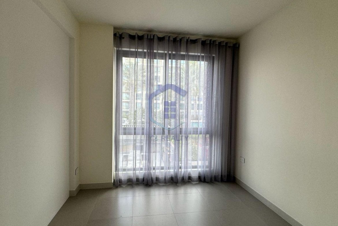 SeaView 4-Bedroom for Rent in The Heart of Marassi
