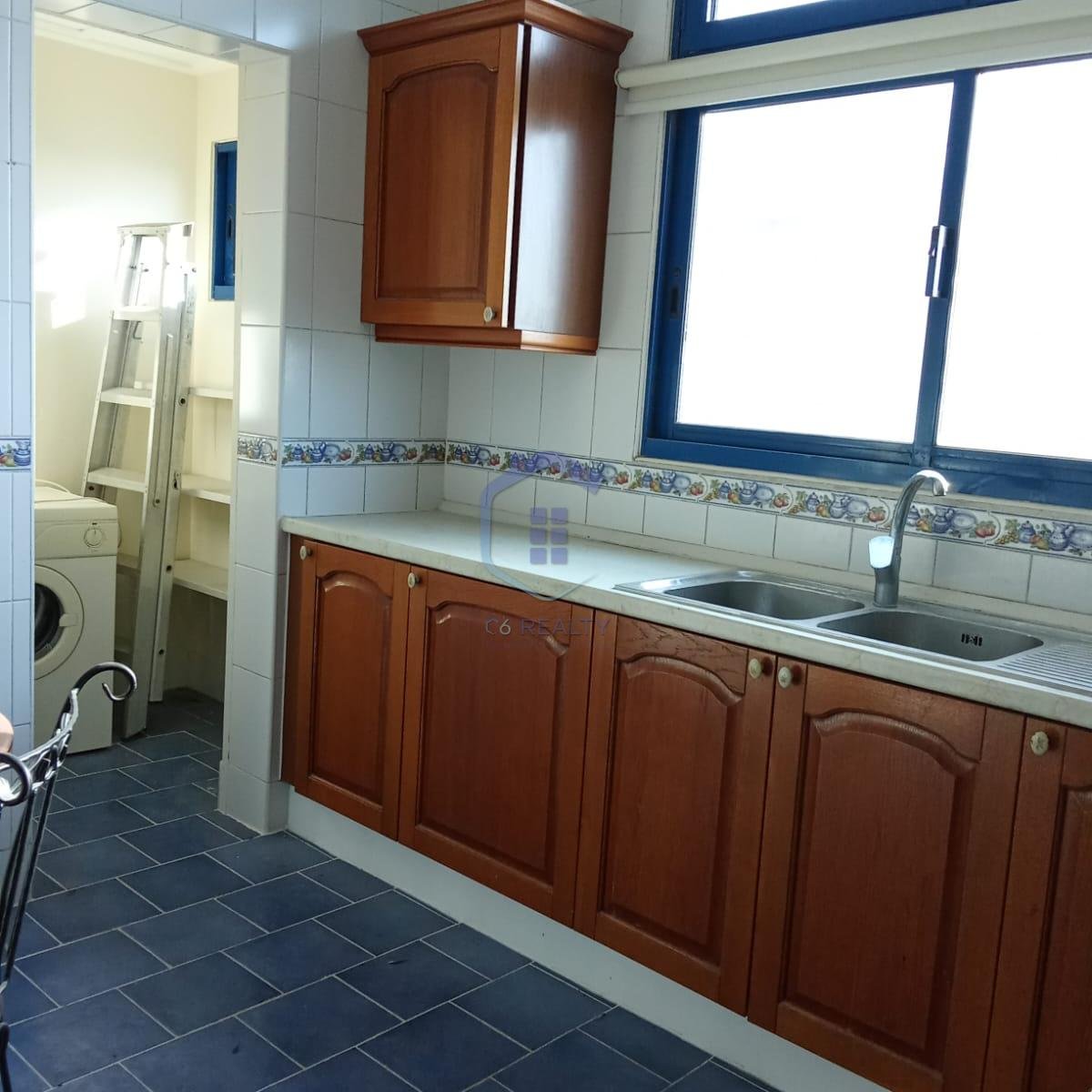 exclusive Spacious 3-Bedroom for Rent In The Middle of Juffair.