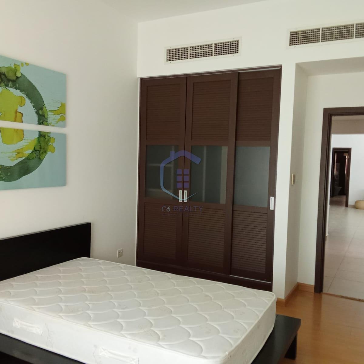 Modern Affordable Apartment for Rent in the Vibrant Saar