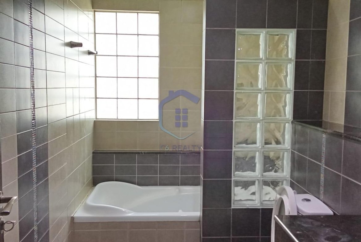 Modern Affordable Apartment for Rent in the Vibrant Saar