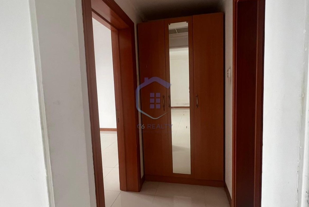 Modern 2-Bedroom Semi-Furnished Apartment in the center of city Hoora-Manama