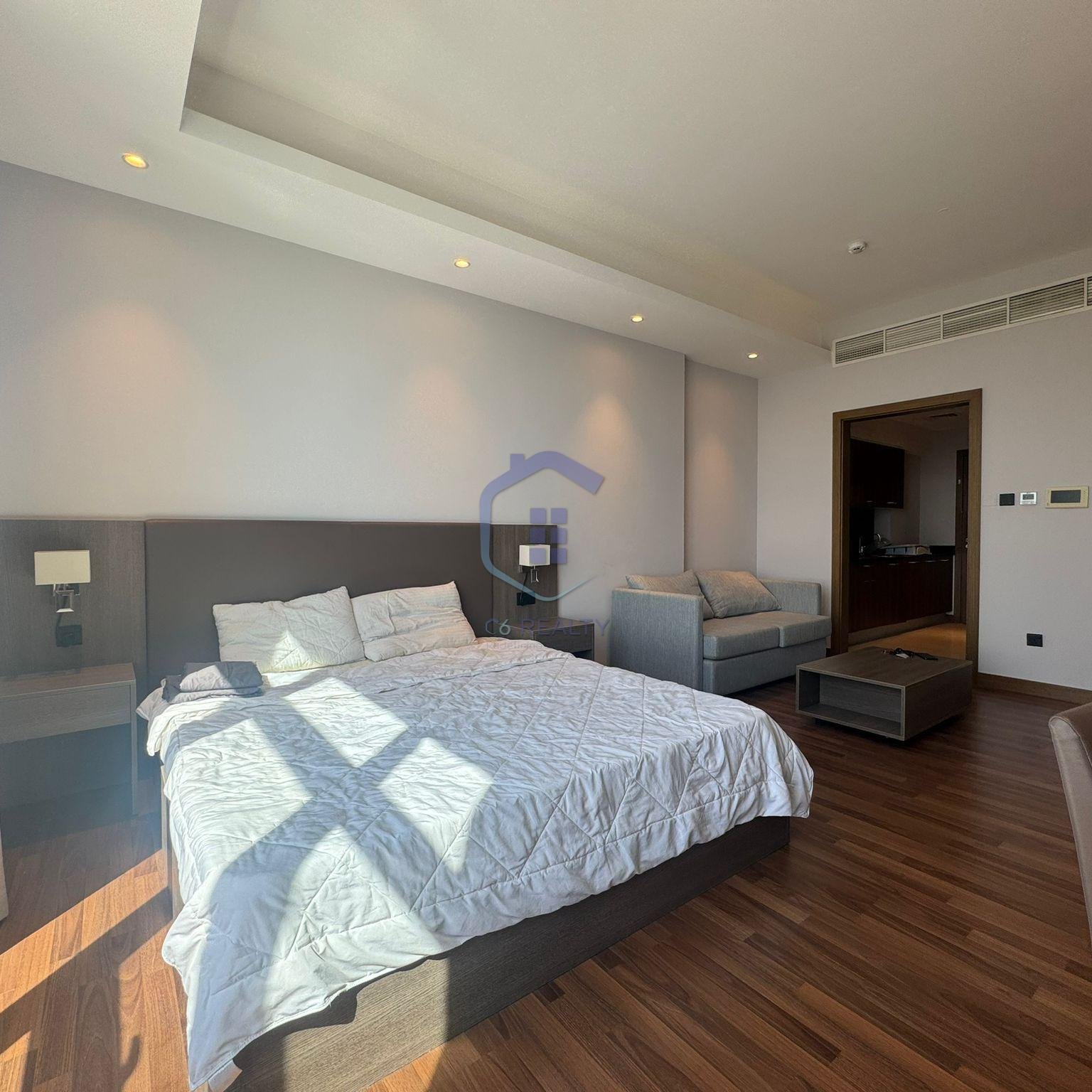 Luxury Studio for Rent in the vibrant Sanabis