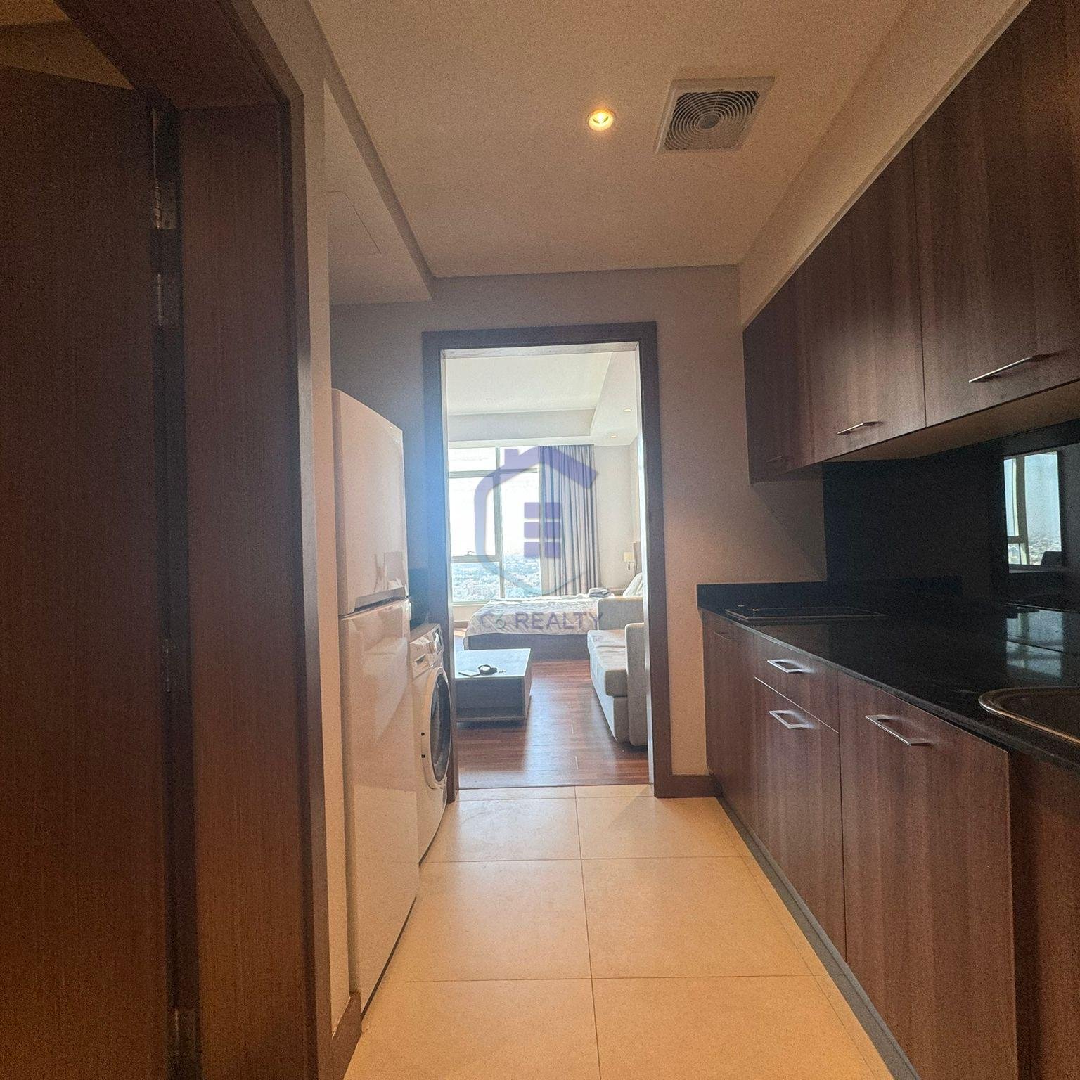 Luxury Studio for Rent in the vibrant Sanabis